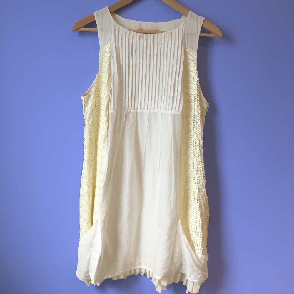 Alice + Olivia pleated sequin dress M